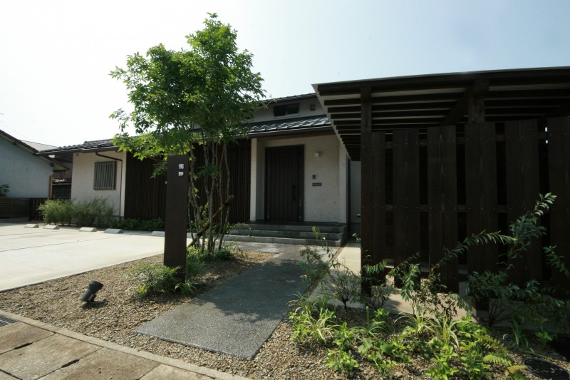 幸和町の庭