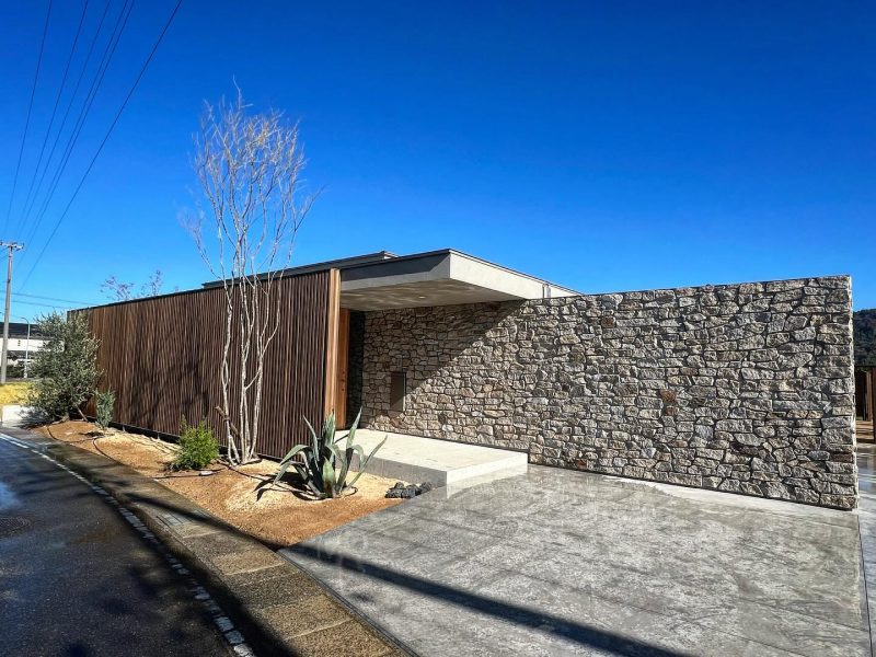 T HOUSE GARDEN
